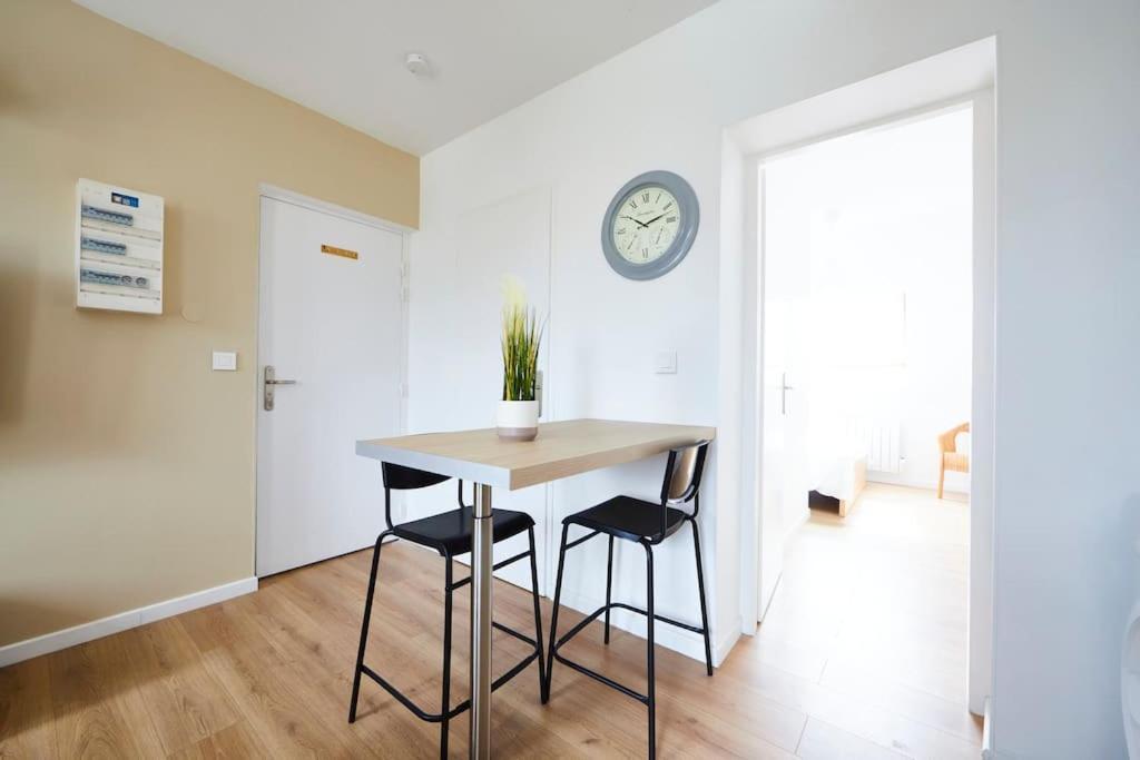 Rb-2g - F2 Au 2eme Etage A De 1 A 2 Pers * Mulhouse